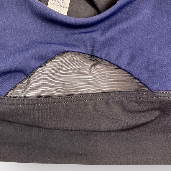 Lululemon, Lululemon Rising Tides Top, Size 6 - Picture 9 of 12